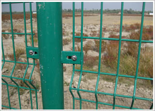 雙邊絲護欄網(wǎng) 雙邊絲護欄網(wǎng)